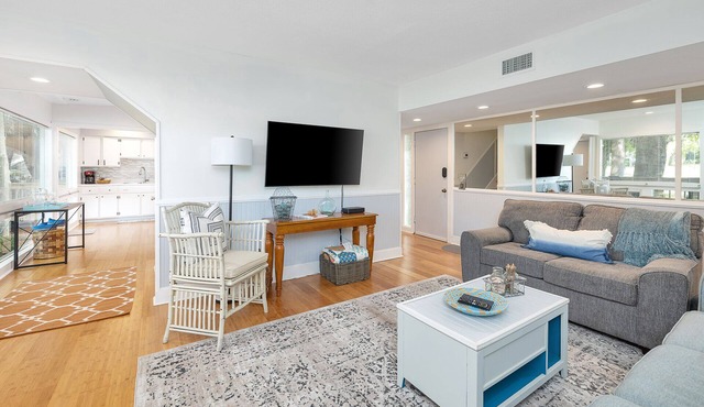 3 bed/3 bath Exceptional Townhouse on Golf Course