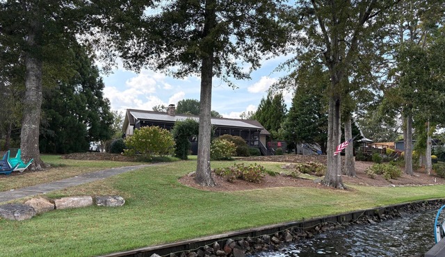 3-bed/3-bath house on Lake Oconee with amazing view!