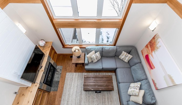 3 + bed 3 bath Villa on Lake Muskoka