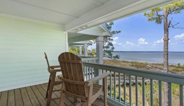 3 bed, 3 bath waterfront townhome in Perdido Key
