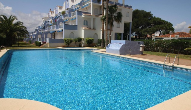 3-bed apartment, sea view - 6 guests