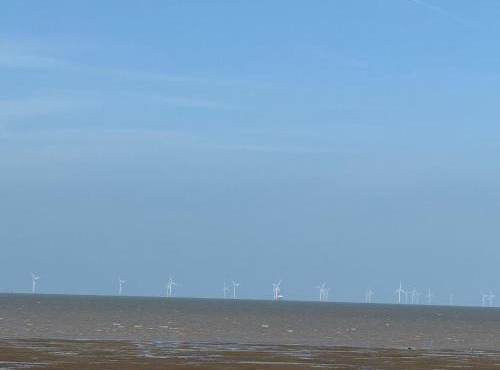 3 Bed Caravan - Sleeps 6 - Pets - Parking - Wifi