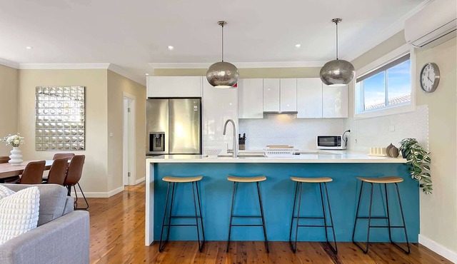 3-Bed Coastal Haven with Alfresco Dining & BBQ