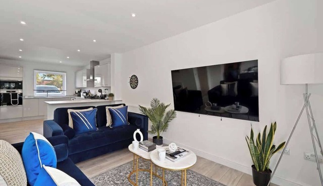 3 Bed | Contractors | Sittingbourne | Family Stays