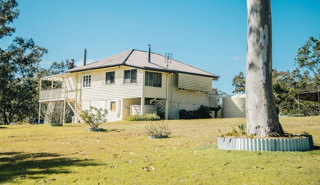 3 bed cottage nestled at the centre of 18