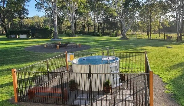 3 bed cottage nestled at centre of 21 acres