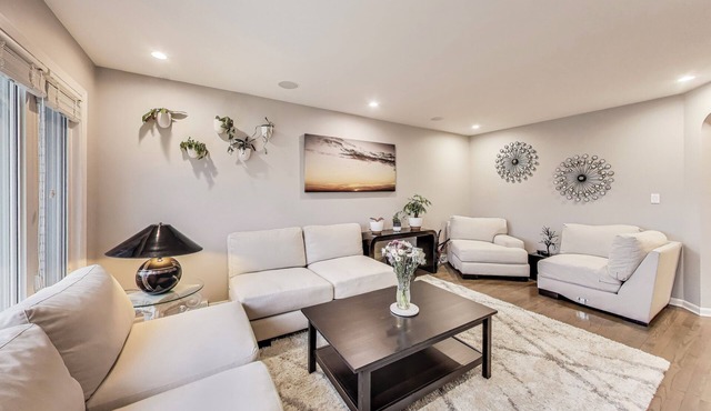 3-Bed Home by O'hare & Rosemont