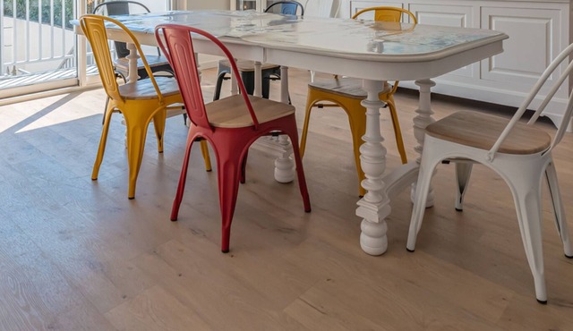 3-Bed Home with Garden, Parking Near Beach & Shops