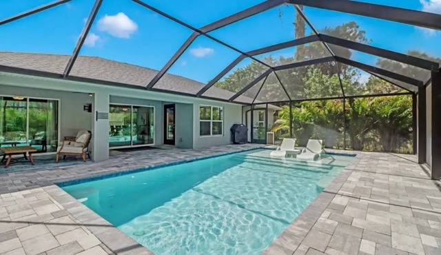 3 bed home w/beautiful pool in tropical paradise