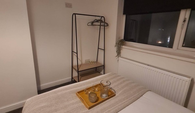 3 Bed House Apartment