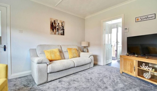 3 bed house with gardens in Hamilton