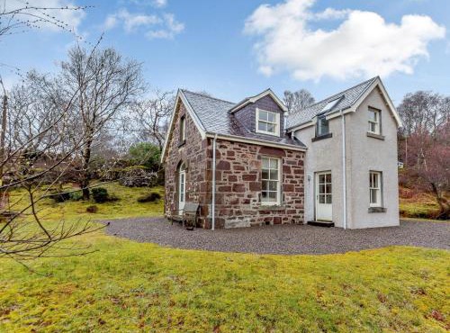 3 bed in Achnasheen CA120
