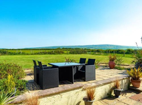 3 bed in Brighstone IC041