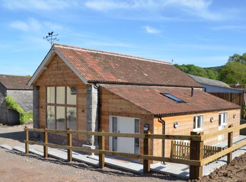 3 Bed in Burrington 58129