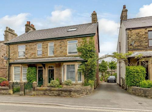 3 Bed in Chapel-En-Le-Frith 88180