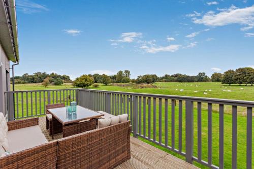 3 Bed in Chapmanslade oc-b30128