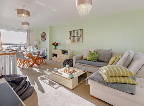 3 Bed in Charlestown 65572