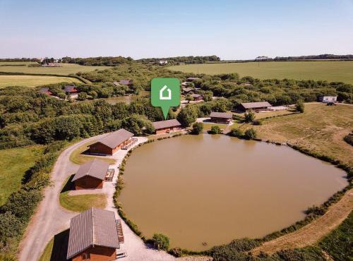 3 Bed in Higher Clovelly 00359