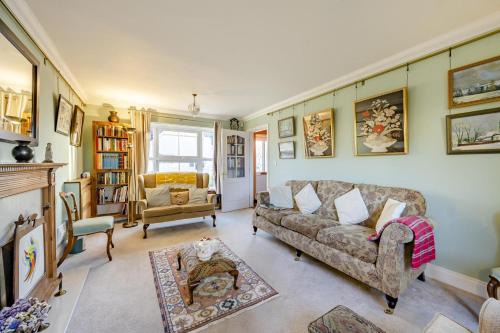 3 Bed in Hingham oc-m29945