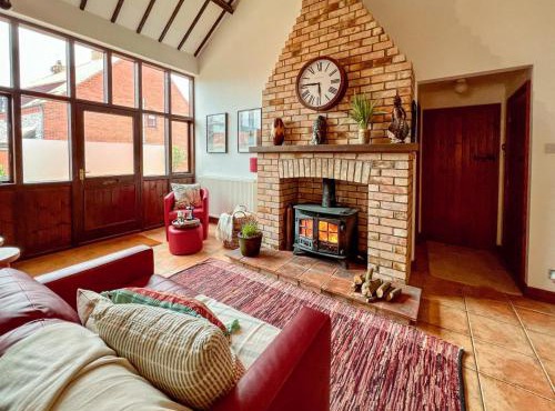 3 Bed in Holt oc-1331