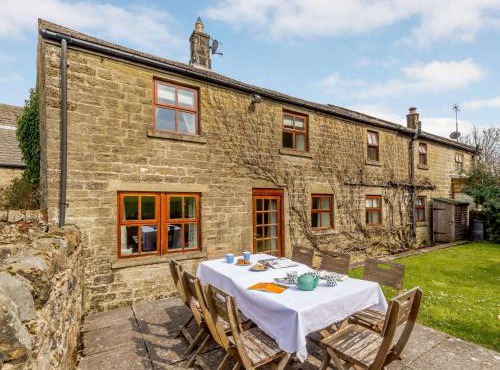 3 Bed in Nidderdale HH016