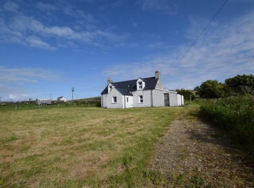 3 Bed in North Uist 77239