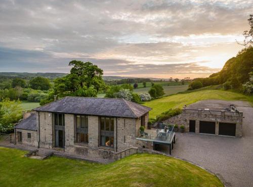 3 Bed in Richmond oc-86747