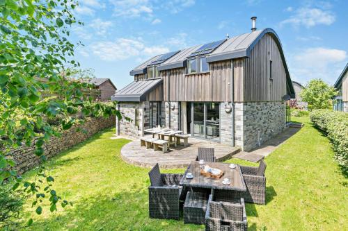 3 Bed in Trevone oc-c29020