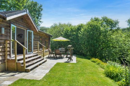 3 Bed in Two Waters Foot oc-r27336