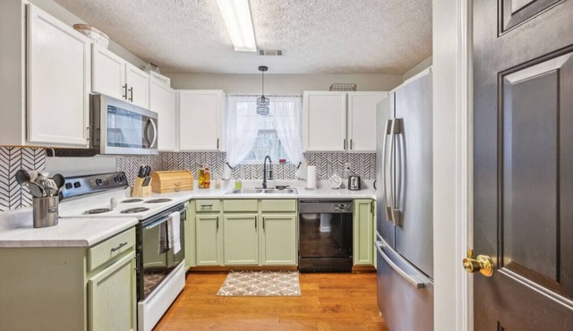 3-bed Lake Jackson Escape - Turtle Cove Hideaway