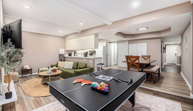 3 Bed Metro Detroit Gem w/Games & Netflix
