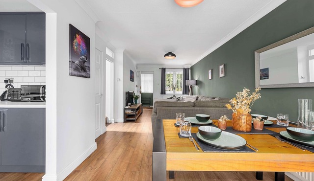 3 Bed Stockport Home by City SuperHost