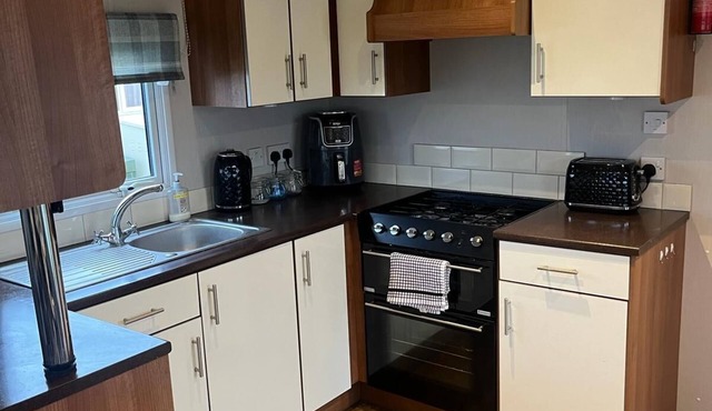 3 bed Stunning caravan situated nr Whitstable