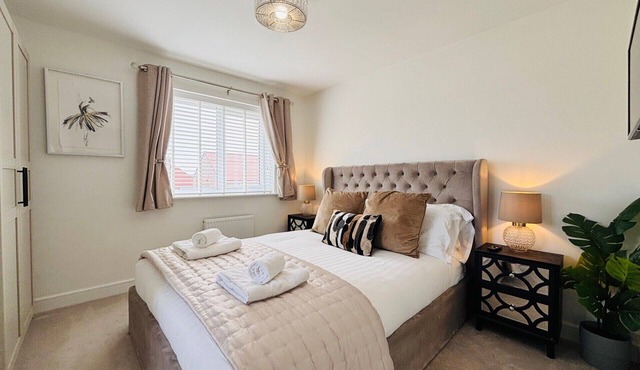 3 Bed Stylish Shrewsbury Home