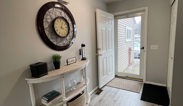 3-Bed townhome in beautiful West Henrietta with AC, quiet area, walking trails