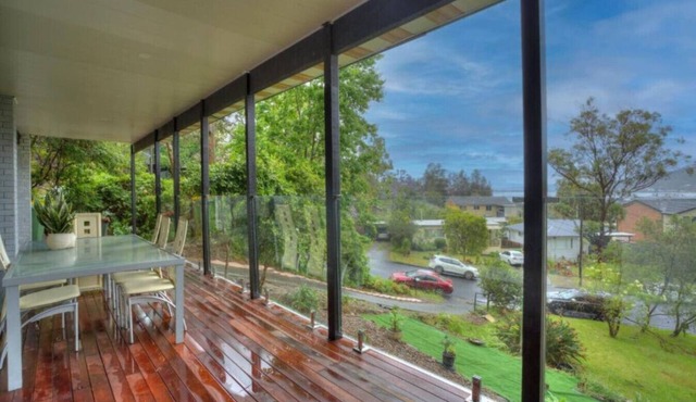 3 Bed Tranquil Terrace with View