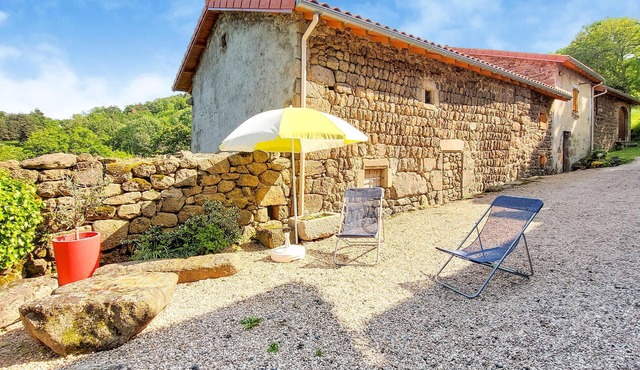 3 bedroom cozy home in Essertines-en-Châtelne