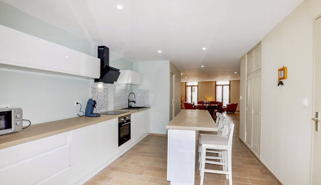 3 bedroom nice home in Saint-Génis-des-Fontai