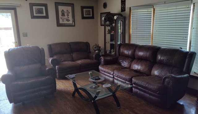 3 bedroom, 1.5 bathroom house.