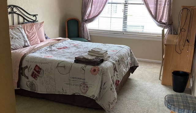 3 Bedroom 1 bath. Sleeps 8. 977./Mon. Welcome Contractors/military/MPEC/MSU.