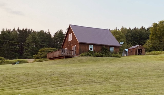 3 bedroom 1 bathroom sleeps 6