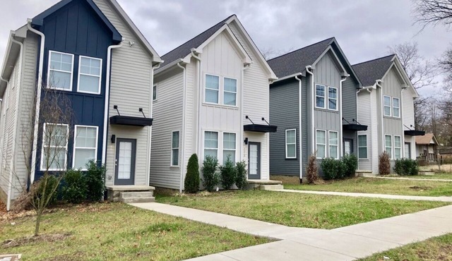 3-bedroom 2.5 bath new the zoo