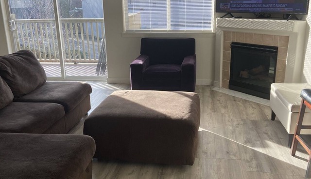 3 bedroom, 2.5 bath townhouse close to pdx