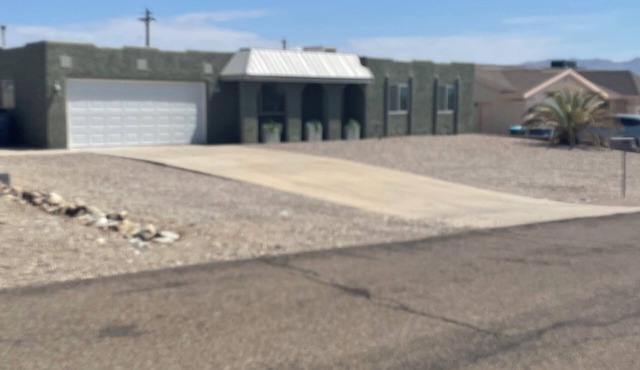 3 bedroom 2 bath Pool home