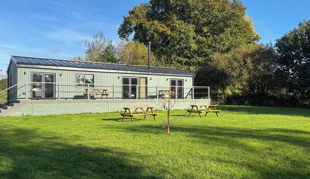 3 Bedroom 2 Bath Chalet in peaceful countryside location close to Exeter