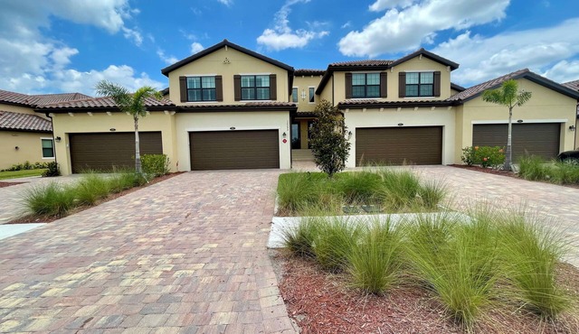 3 bedroom 2 bath condo in a gated community with amenities.