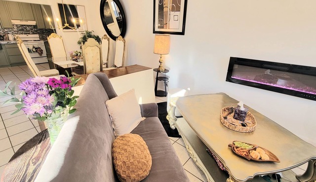 3-bedroom/2 bath fully designer-remodeled house in central Albuquerque, by UNM