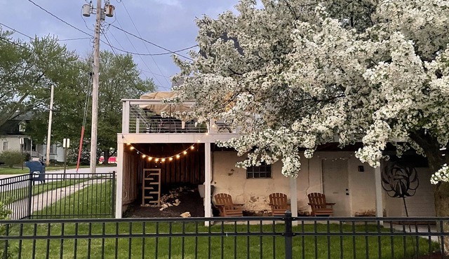3 bedroom 2 bath home with beautiful river views and wrap around deck