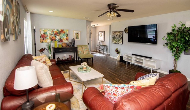 3 Bedroom 2 Bath Home in Fate! Close to Rockwall, Restaurant's, & Lake Ray Hubbard!