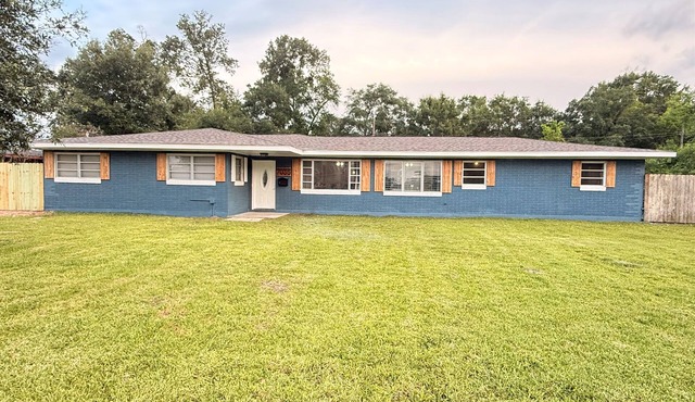 3-bedroom 2-bath home in Beaumont